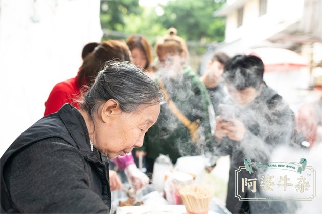在廣州市開牛雜小吃店要怎么樣選址呢？